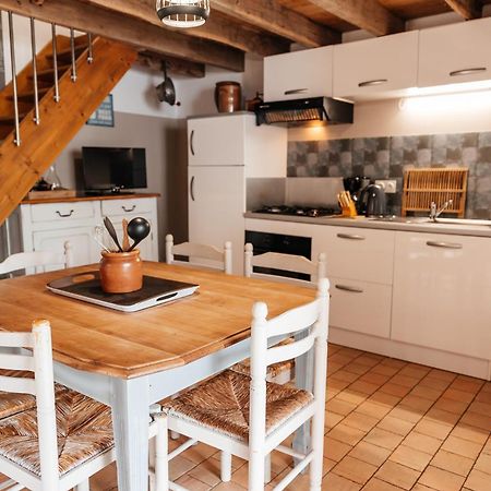 Le Logis Du Prieure Villa Les Châtelliers-Châteaumur Exteriör bild