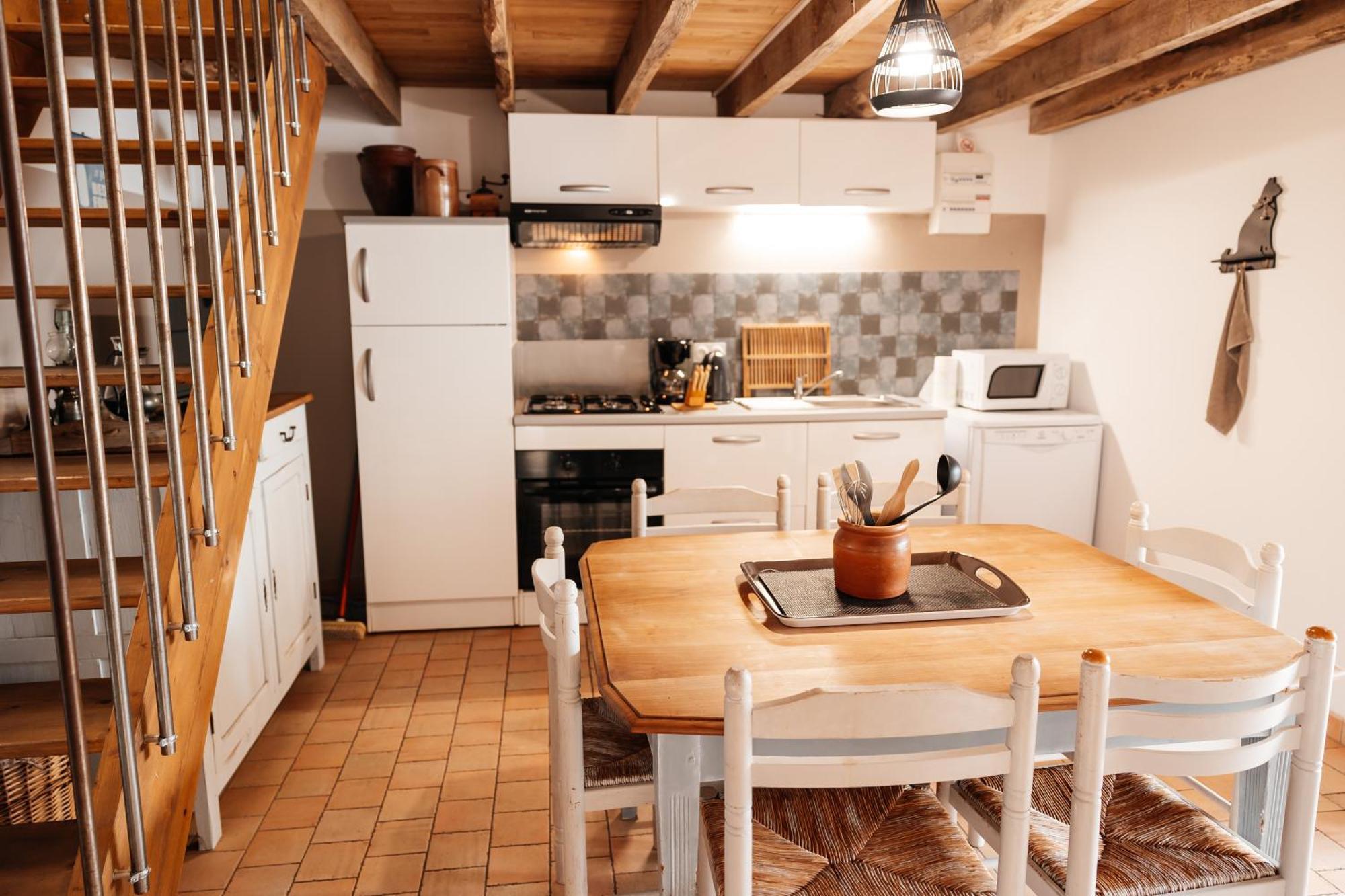 Le Logis Du Prieure Villa Les Châtelliers-Châteaumur Exteriör bild